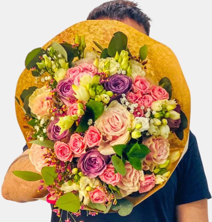 How to Say 'Happy Birthday' with Flowers