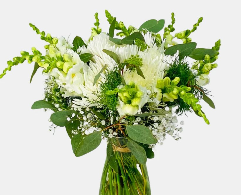 Descubre la Elegancia del Ramo de Novia Blanco: Tradición y Belleza en un Solo Elemento - Persa Flores