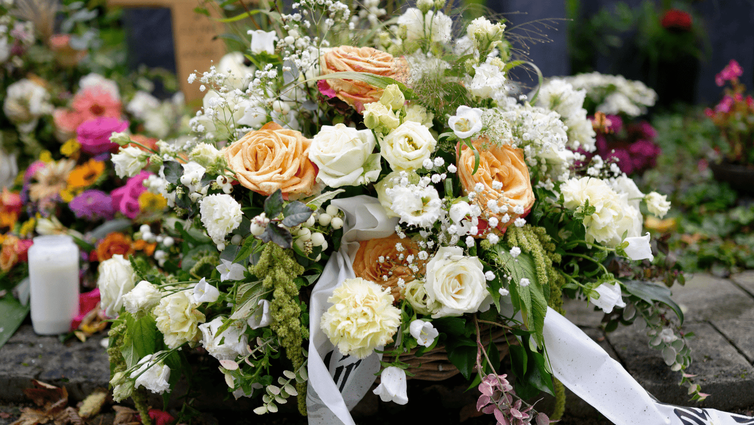 Las mejores flores para funeral: Guía para elegir el homenaje floral perfecto - Persa Flores