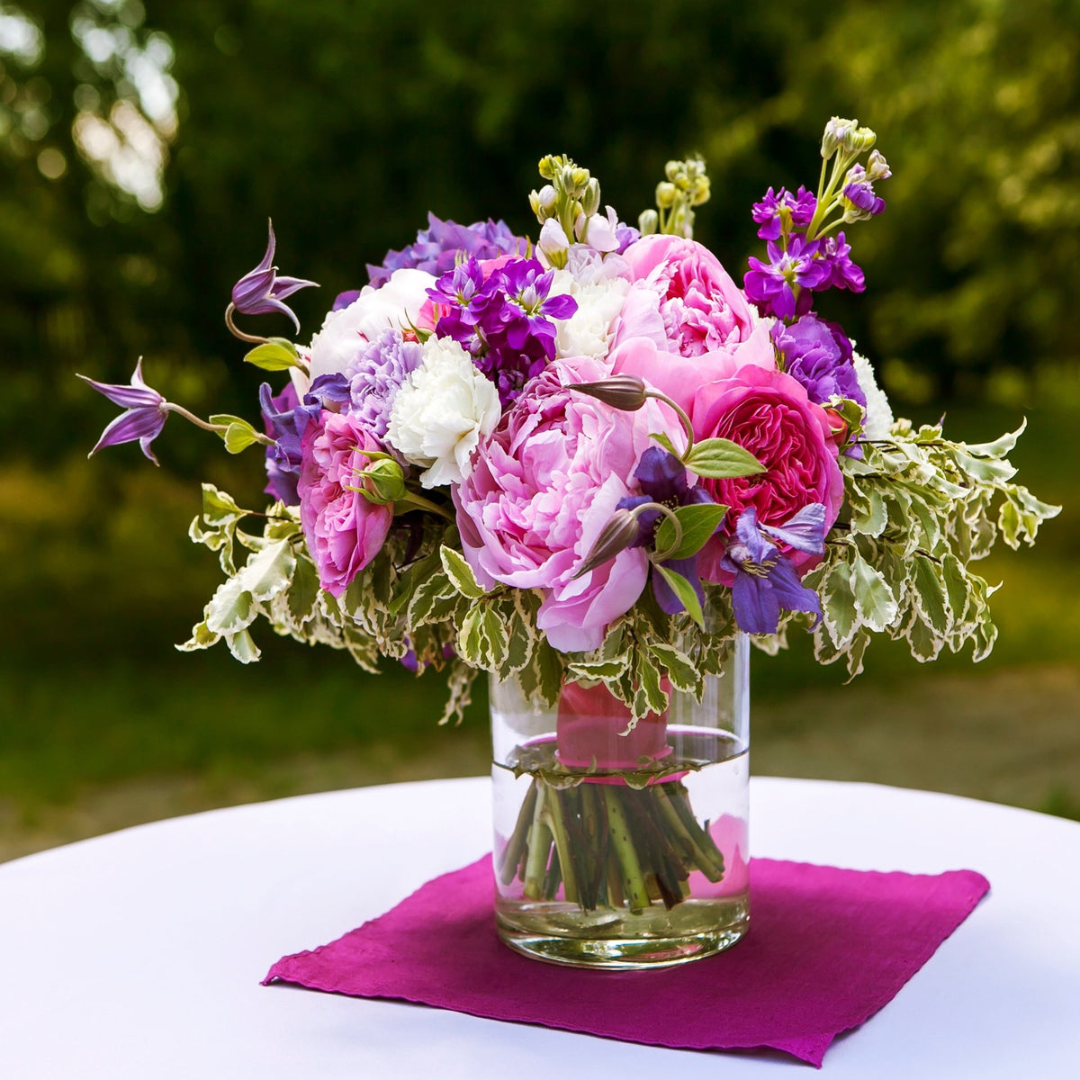 How is the care and maintenance of cut flowers?