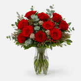 Amor | Ramo de Rosas Rojas, Eucalipto y Verdes Varios - Persa Flores